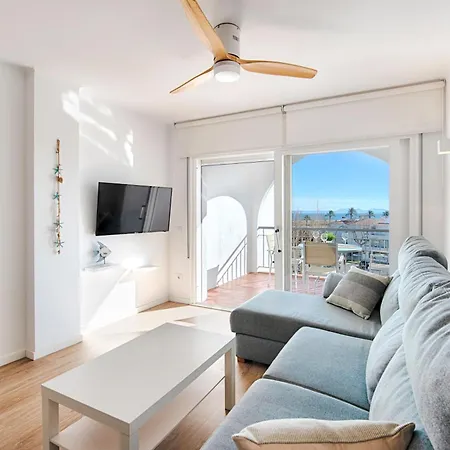 Estudio Moderno Con Terraza Y Vistas Al Mar Apartamento Ampuriabrava