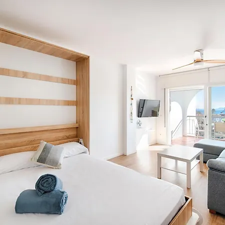 Apartamento Estudio Moderno Con Terraza Y Vistas Al Mar *