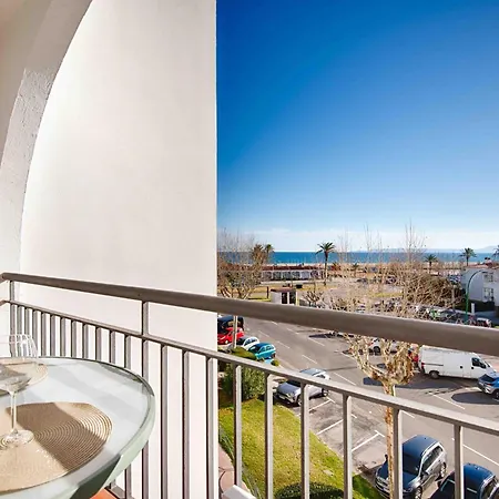 Estudio Moderno Con Terraza Y Vistas Al Mar Apartamento